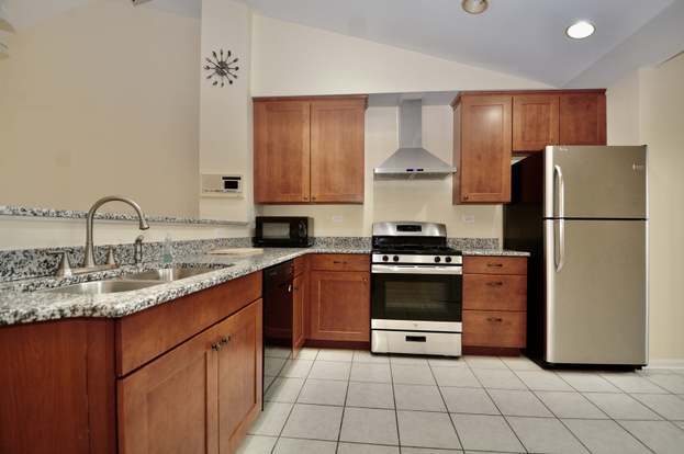 Building Photo - 3073 Kentshire Cir