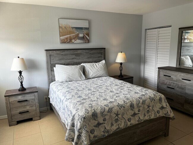 Building Photo - 1605 S US Hwy 1