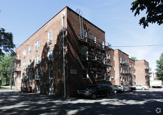 Building Photo - Settles Place