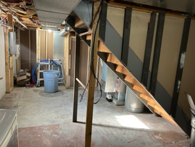 Building Photo - 1304 N Kiwanis Ave