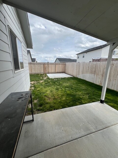 Building Photo - 4 Bed 2 Bath Home in Nampa!