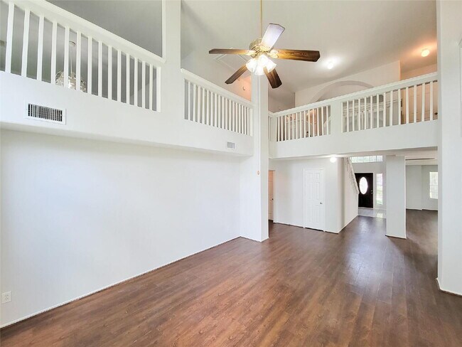 Building Photo - 6 Bedroom Home for Rent in Katy TX 77449 | Westfield | 3.5 Baths | 2-Car Garage