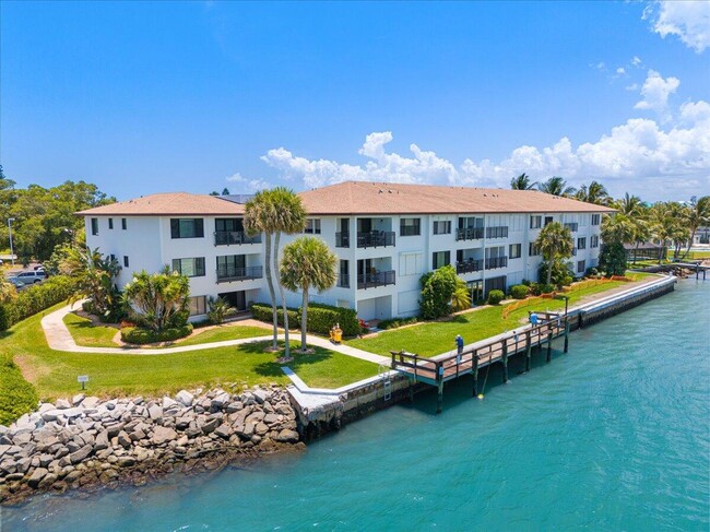 Building Photo - 1630 Seaway Dr