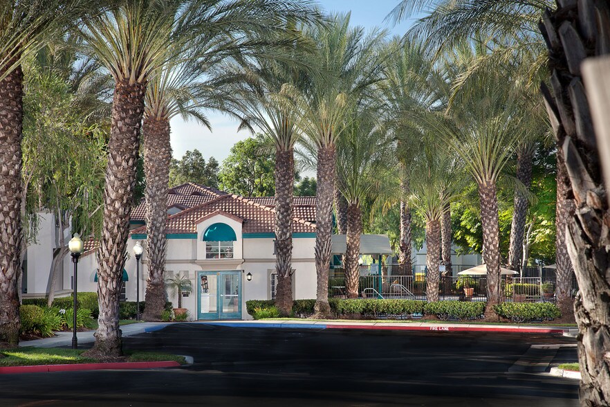 Montecito Rancho Cucamonga, CA Apartment Finder