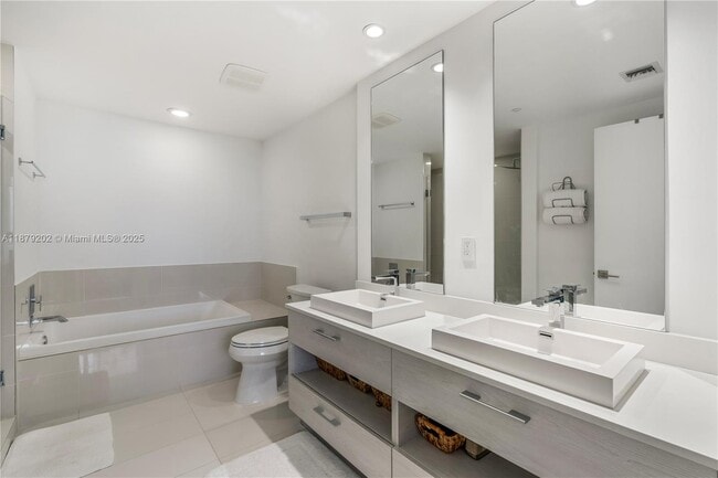 Building Photo - 55 SW 9th St