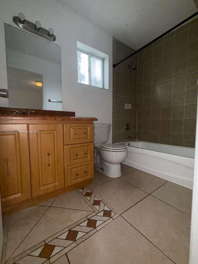 Building Photo - 2660 W 76th St