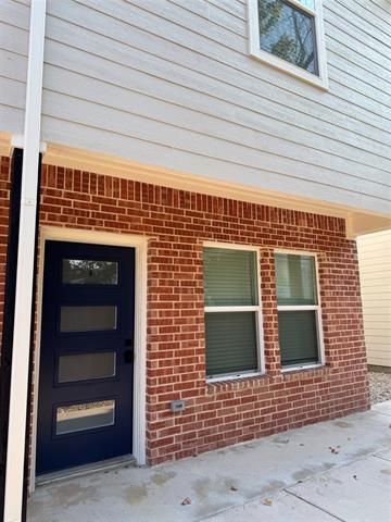 Building Photo - 1505 Park St