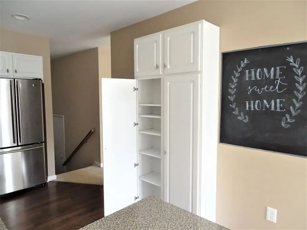 Building Photo - 6472 Lincoln Ct