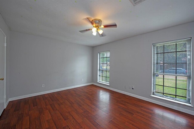 Building Photo - 17306 N Yorkglen Dr