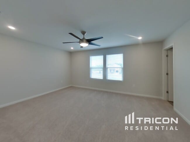 Building Photo - 68 Brazil Nut Cir