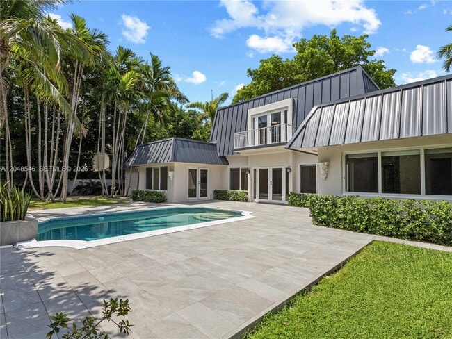 Building Photo - 651 S Mashta Dr