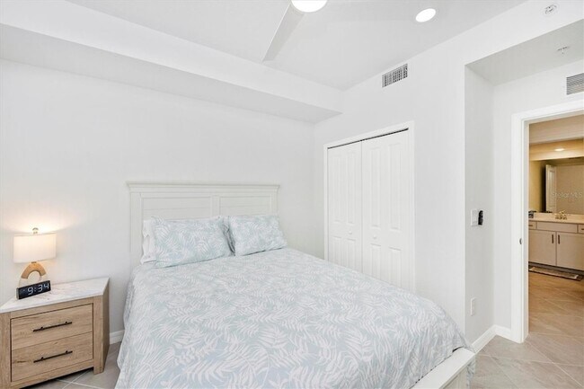 Building Photo - 12640 Radiance Ct
