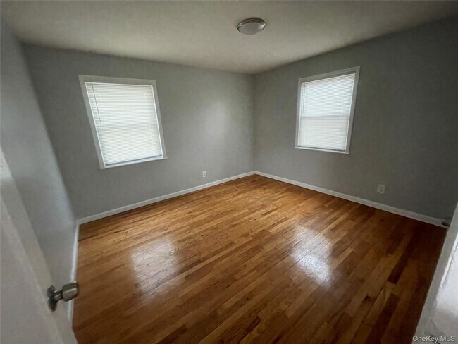 Building Photo - 119-24-119199 199th St