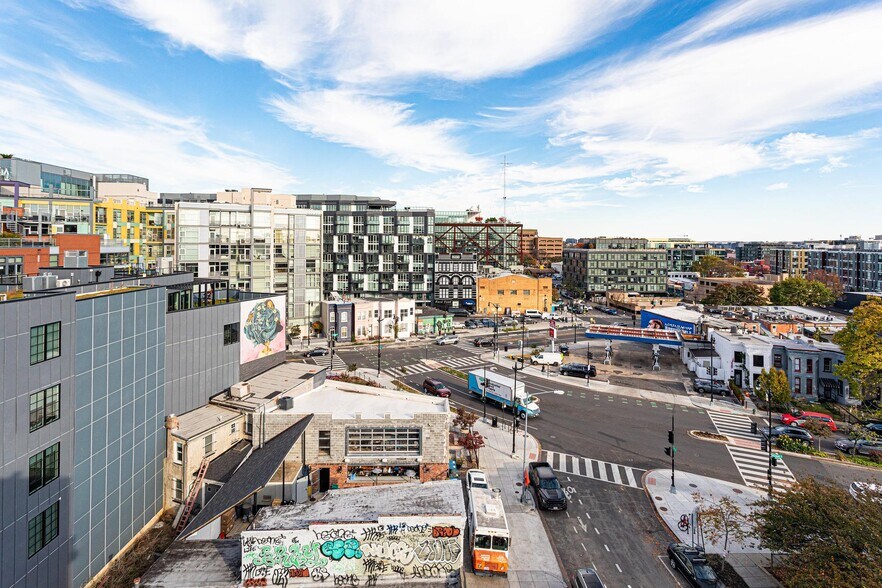 Building Photo - 2005 11th St NW