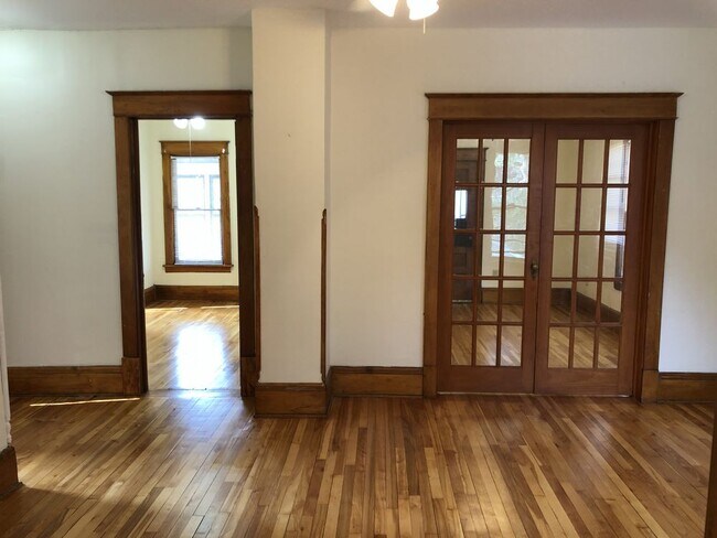 Building Photo - 1610 Selby Ave