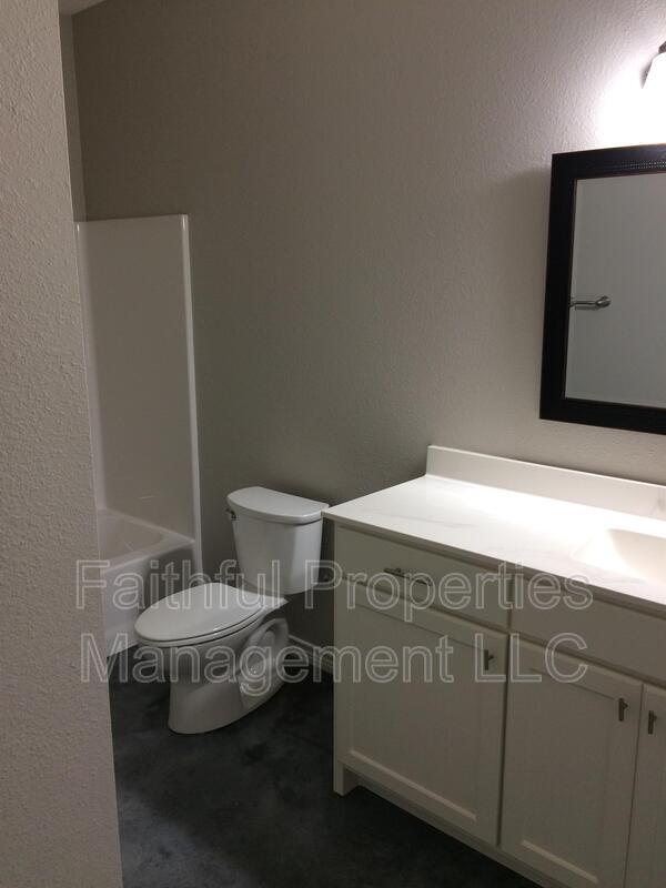 Building Photo - 14203 County Rd 452