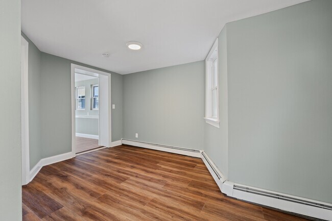 Building Photo - 341 Harrison Ave