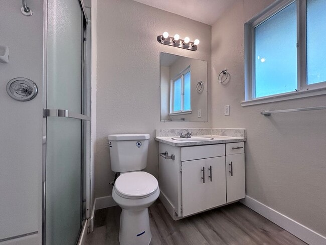 Building Photo - 10431- 10433 El Mercado Drive