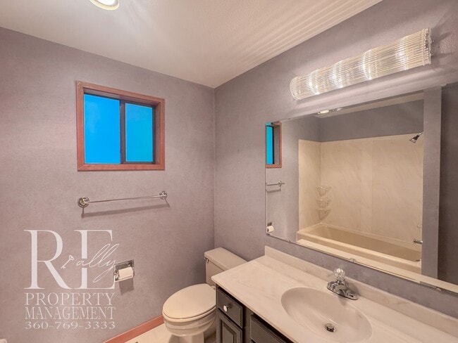 Building Photo - Vaulted 2-Bed Home with Scenic Views, Gas Fireplace & Oversized Deck