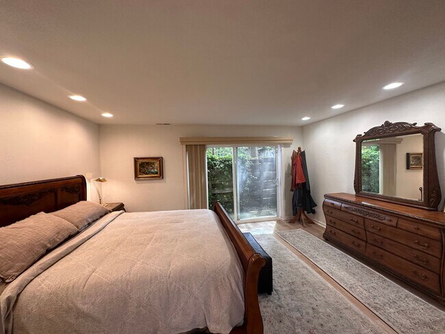 Building Photo - Sunny - Fully Furnished 2-Bedroom, with Of...
