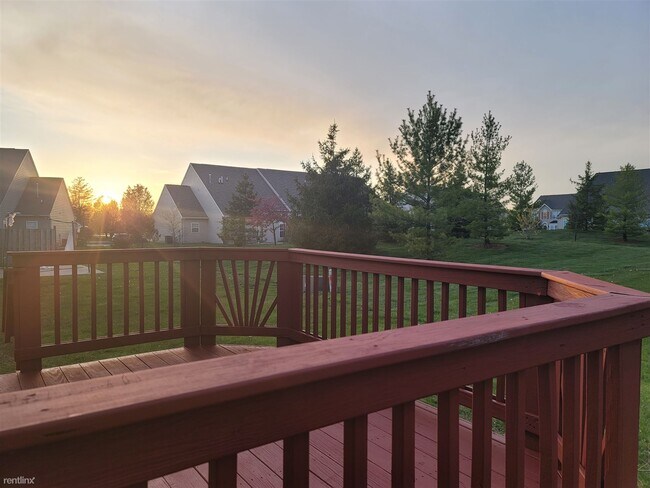 Building Photo - 3 br, 2.5 bath Townhome - 3816 Taft Ave