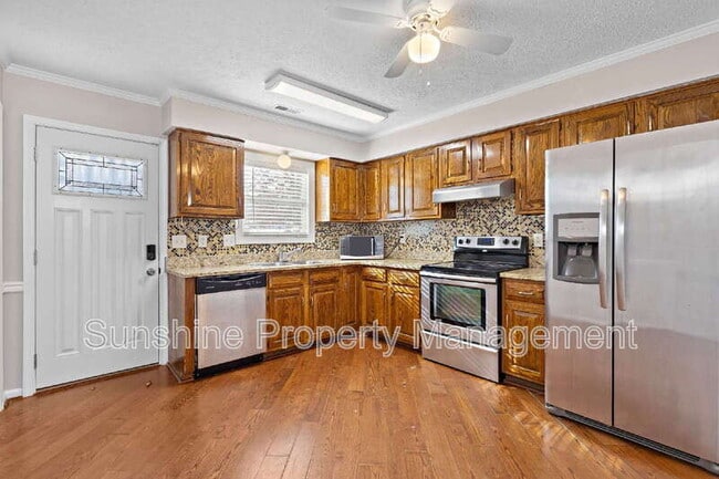 Building Photo - 1102 Palmerton Dr