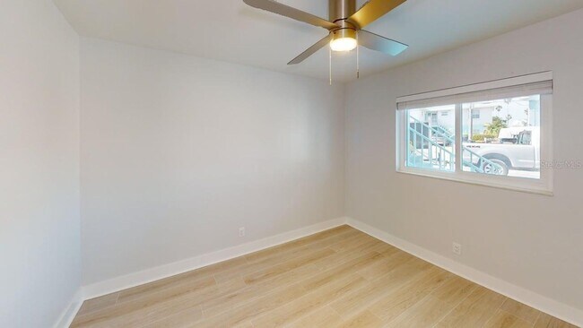 Building Photo - 500 Madeira Rentals / Unit 2