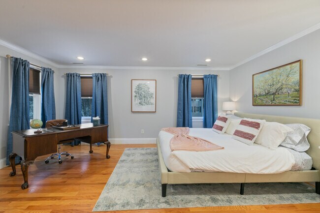 Building Photo - 3 Chapel Way