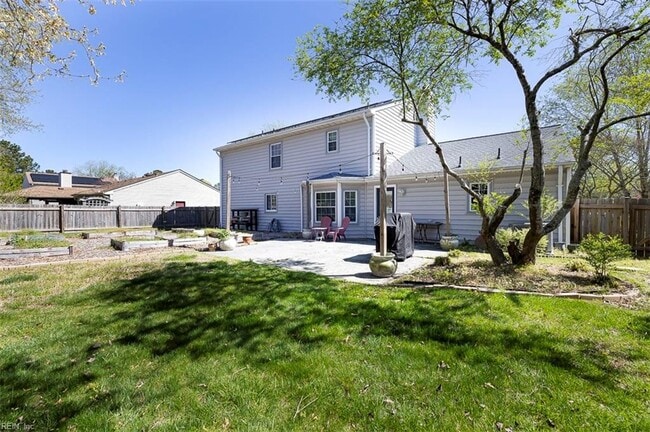 Building Photo - 2309 Rockingchair Ln
