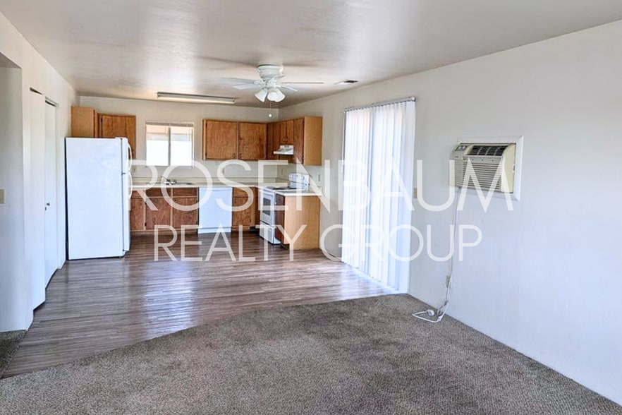 Building Photo - Charming and cozy 2-bedrooms, 1-bath upstairs unit in the heart of Prescott Valley!