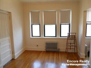 Building Photo - 63 Fellsway W