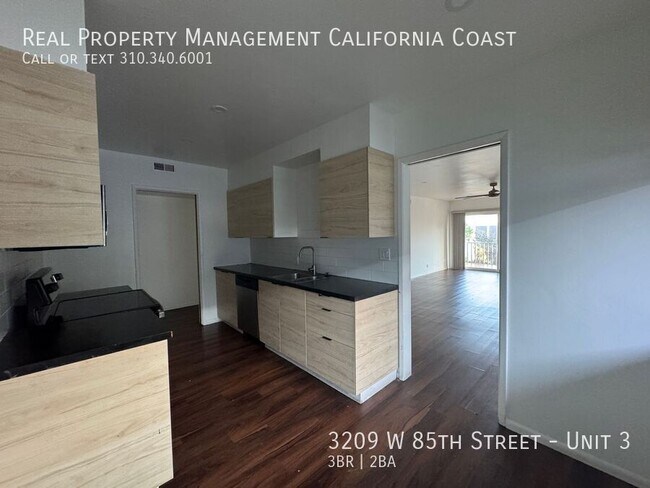 Building Photo - 3209 W 85th St