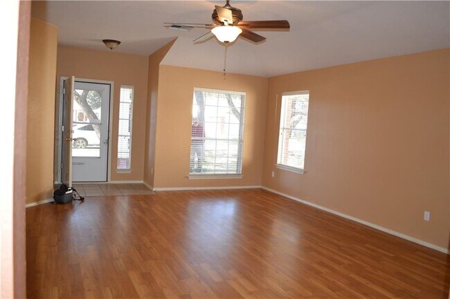 Building Photo - 17405 Bottle Springs Ln