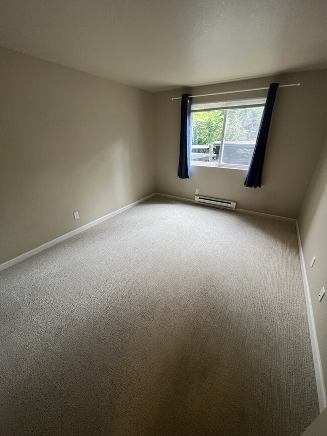 Building Photo - 746 Kirkland Cir