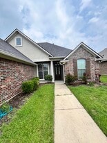 Building Photo - 811 Applewood Trl
