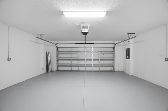 Building Photo - 4510 S Manhattan Ave