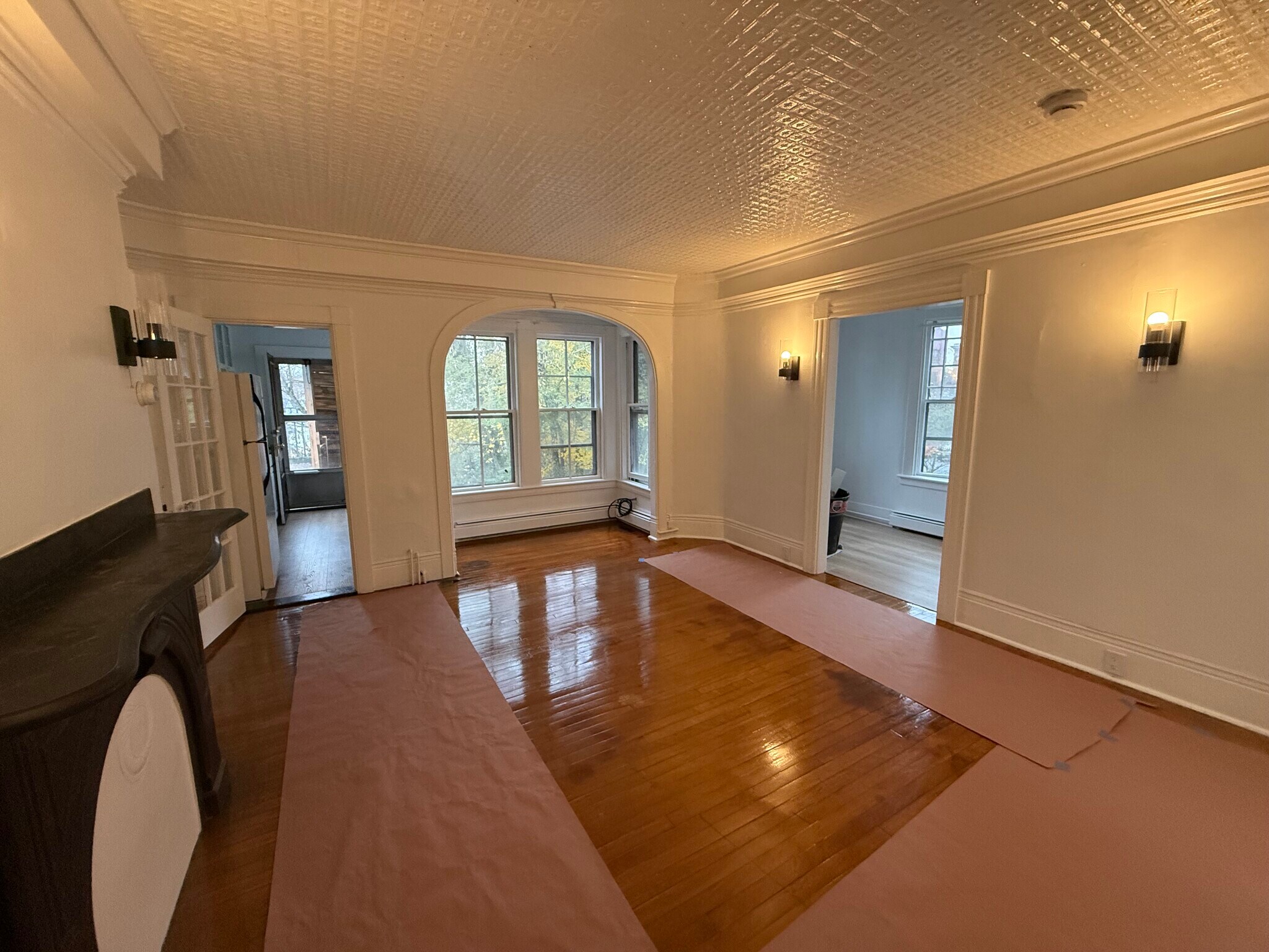 Building Photo - 25 Leyden St