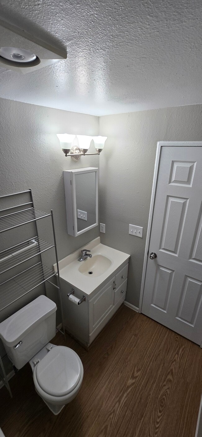 Building Photo - 9830 Southwest Lookout Terrace