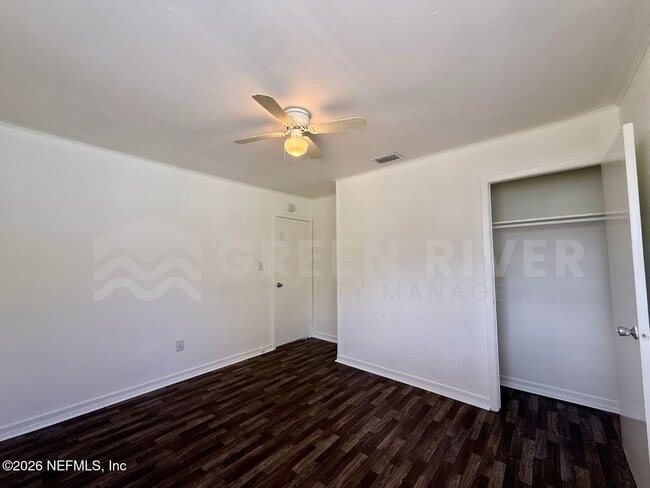 Building Photo - 4623 Suffolk Ave