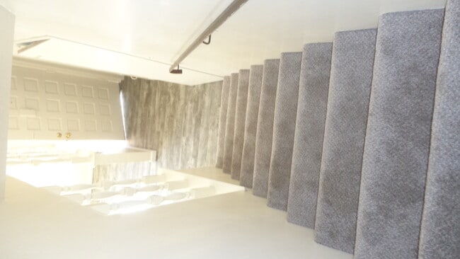 Building Photo - 2 Bedroom Condo