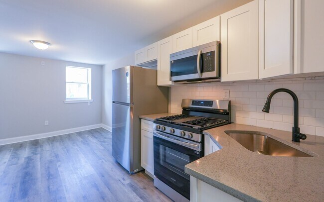 Building Photo - 1335 S 8th St