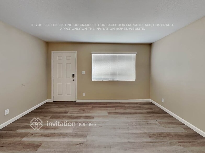 Building Photo - 3221 E Captain Dreyfus Ave