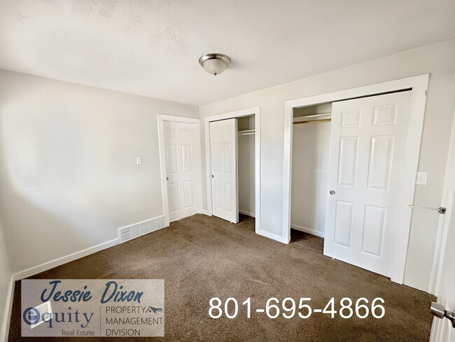 Building Photo - 940 Kiesel Ave