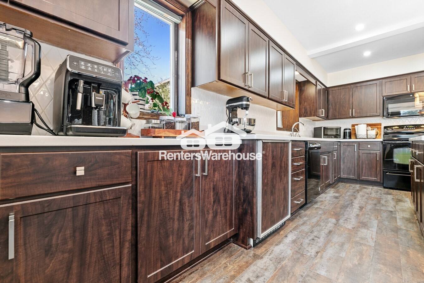 Building Photo - 436 Bruns Ct
