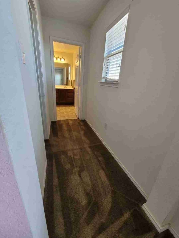 Building Photo - 9134 Wind Crown