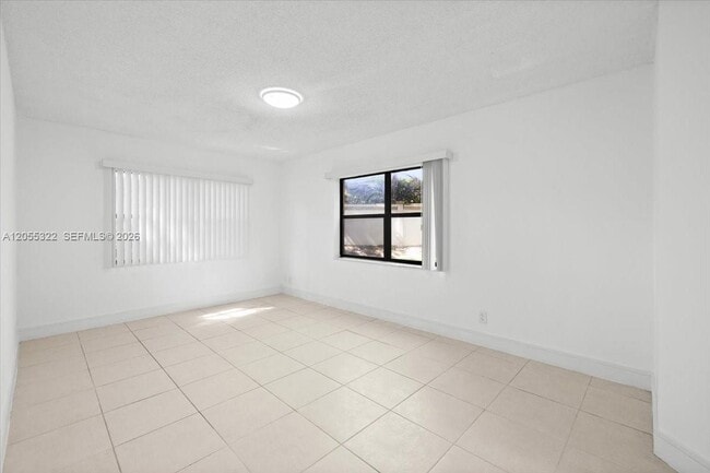 Building Photo - 8290 Lake Dr
