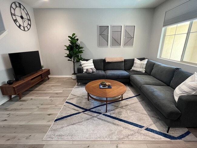 Building Photo - 3257 E Wild Horse Privado