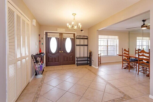 Building Photo - 413 Sandy Hill Dr
