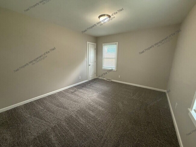 Building Photo - 507 Lowdermilk St