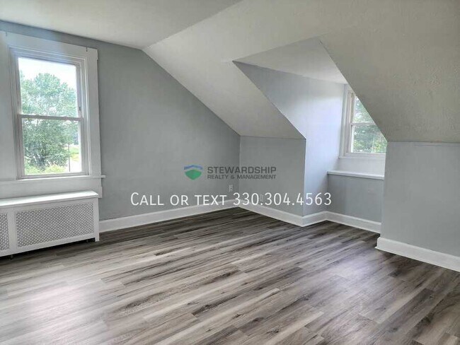 Building Photo - 12990 Lincoln Way W